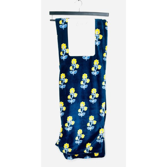 Laurel Society NWT Plush Throw Blanket Navy Blue & Yellow Flowers 50 x 70 - Picture 2 of 3